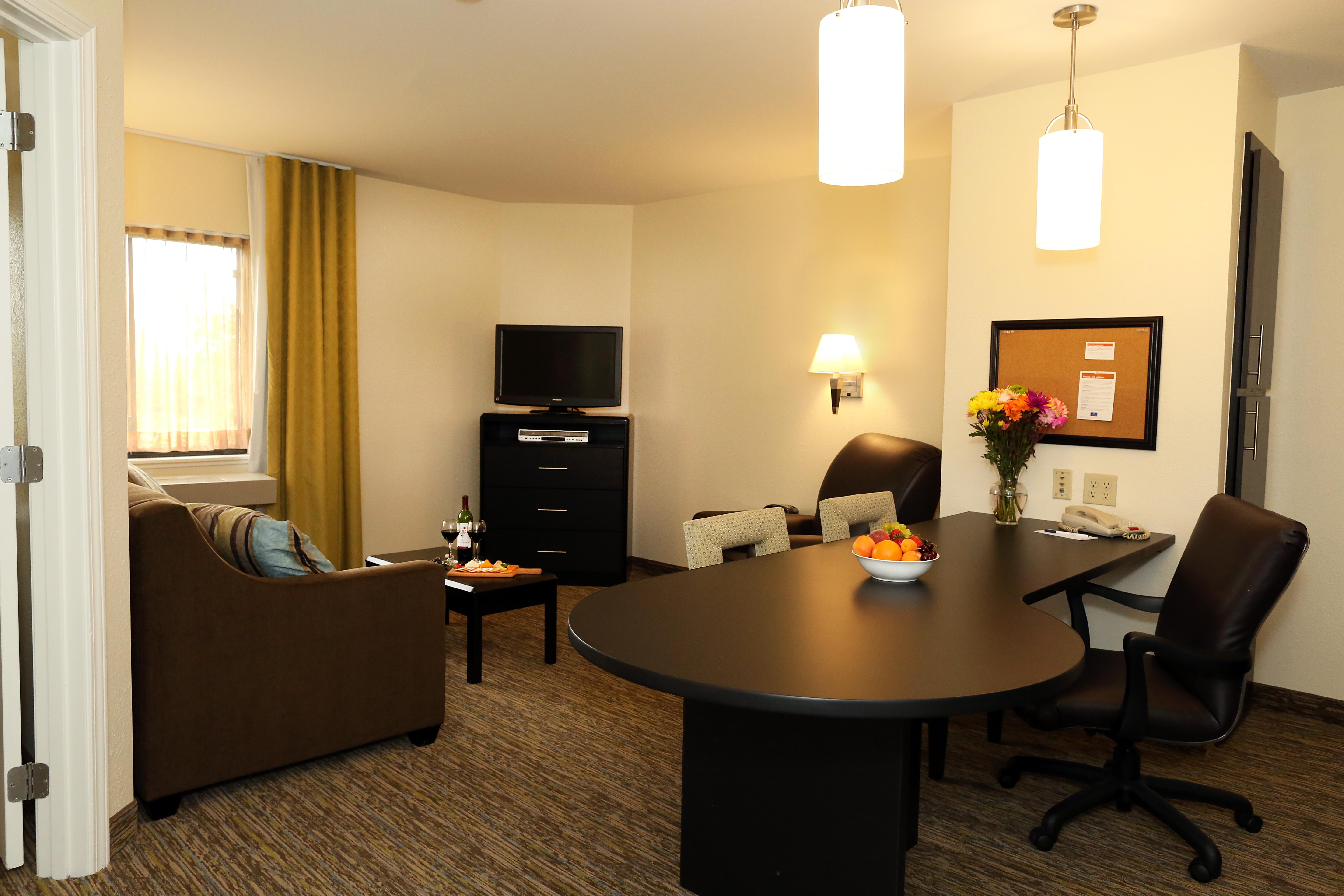 Candlewood Suites East Lansing By Ihg Buitenkant foto