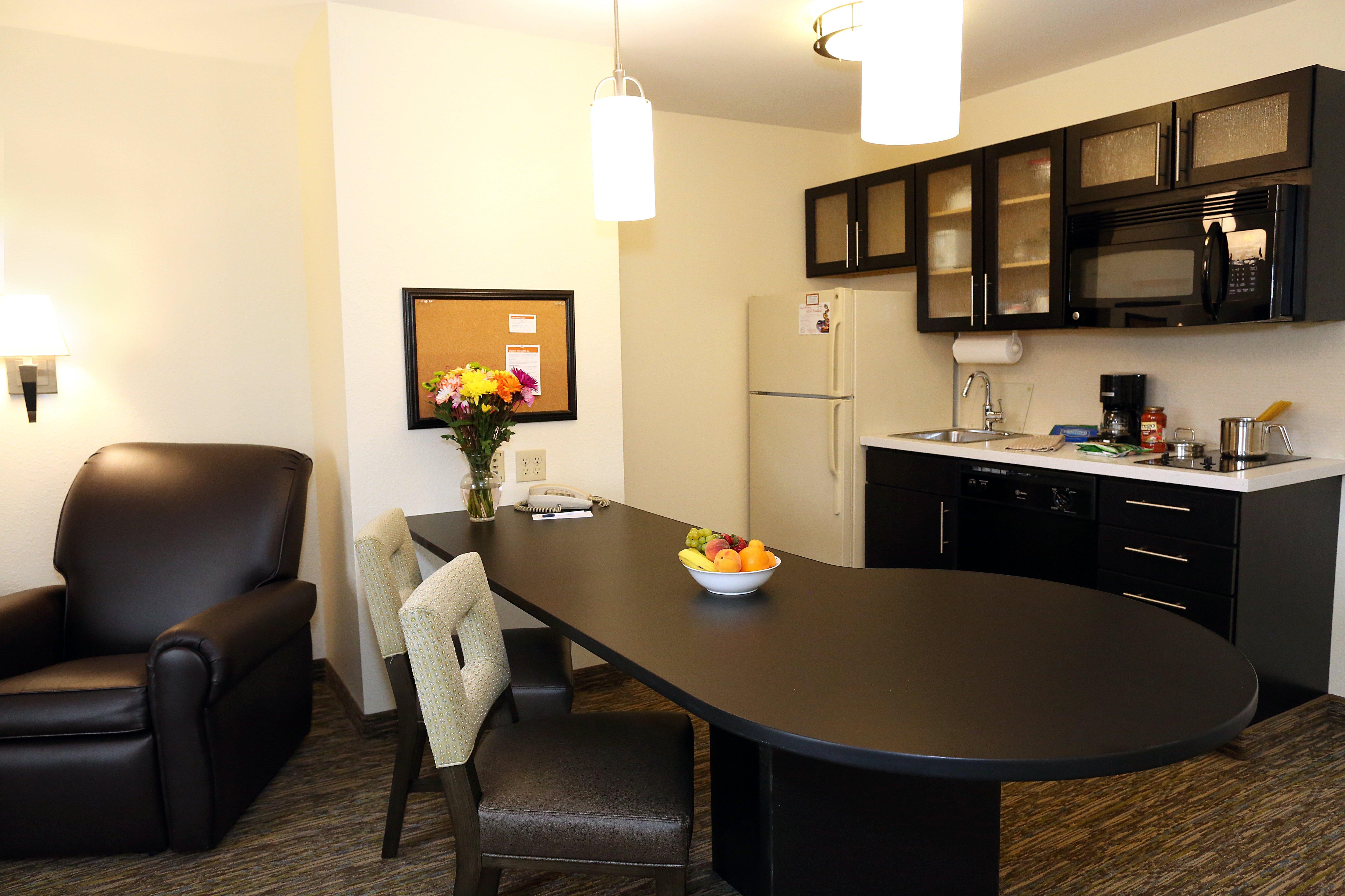 Candlewood Suites East Lansing By Ihg Buitenkant foto